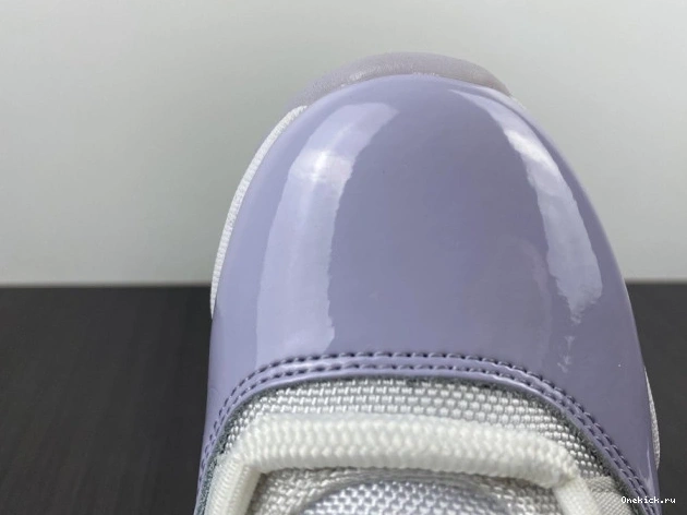One Kick Air Low Pure AH7860-101 11 Violet WMNS Jordan 0713